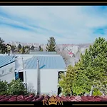 Rm Luxury Apartment In Prague • 6 People • Free Parking • Pets