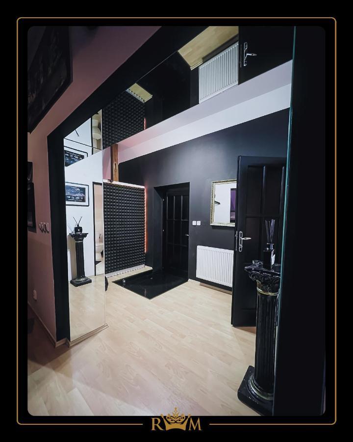 Apartment Rm Luxury In • 6 People • Free Parking • Pets Prag